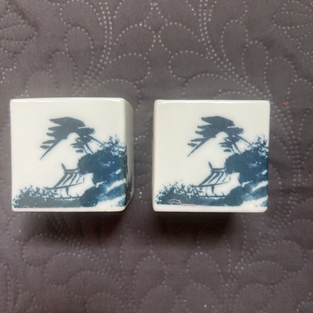 VTG Rare Japanese Porcelain Sake Ochoko Square Cup GUINOMI 2pc Liquor Barware